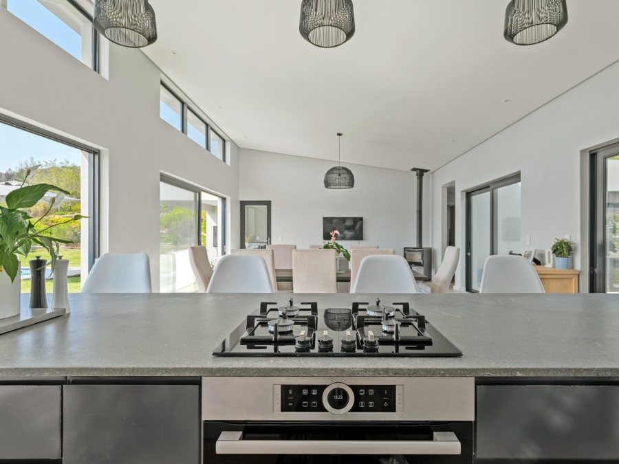 4 Bedroom Property for Sale in Simola Western Cape